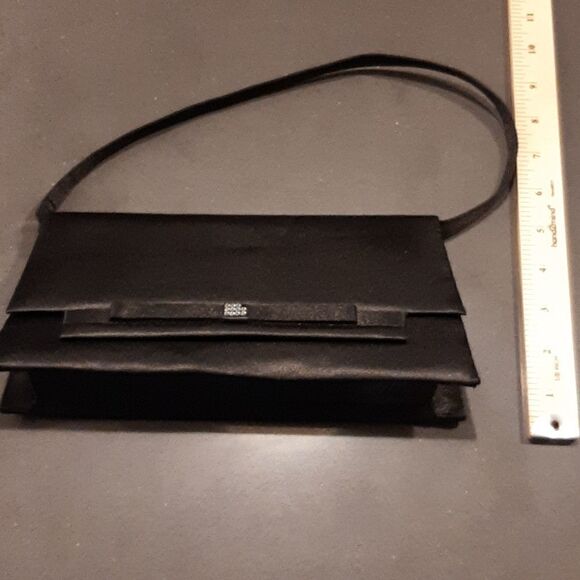 La Regale Black Wristlet Purse - Picture 9 of 10